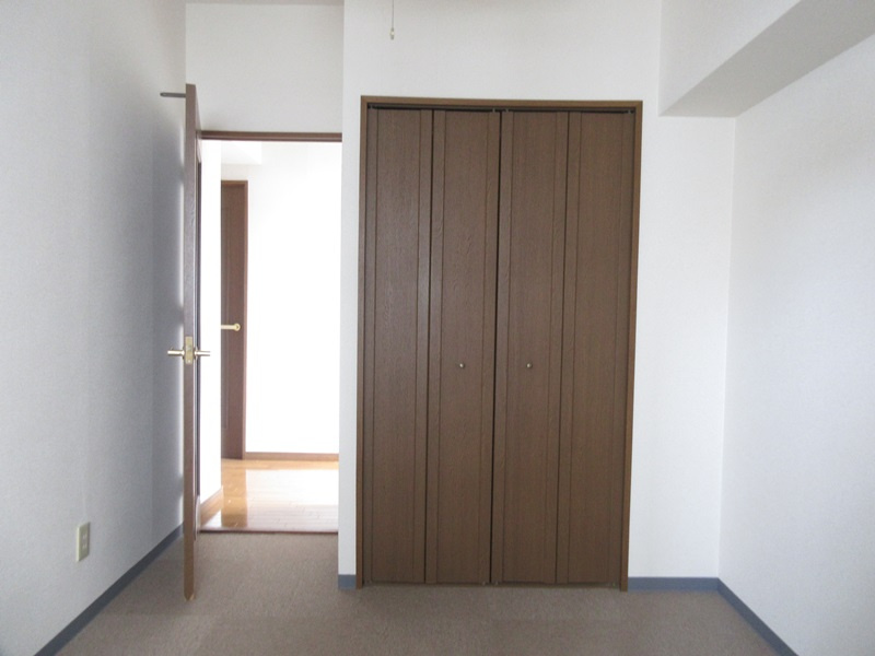 サンハウス小牧駅西【居間・リビング】