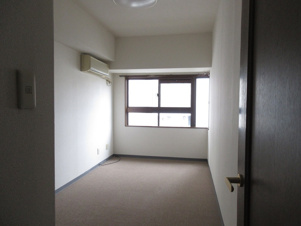 サンハウス小牧駅西【洋室】