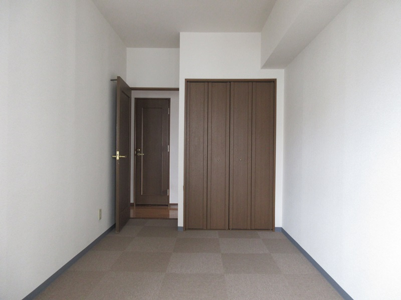 サンハウス小牧駅西【洋室】