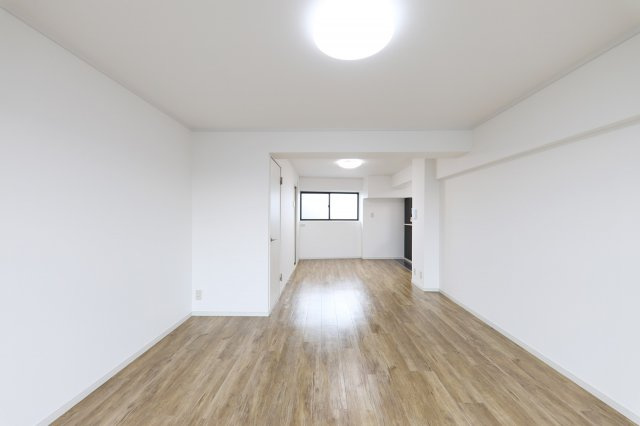 八幡マンション【居間・リビング】