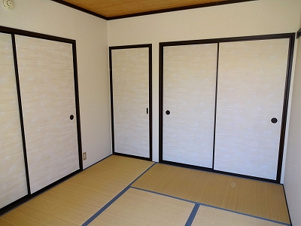 岡谷市本町３丁目のアパート【収納】