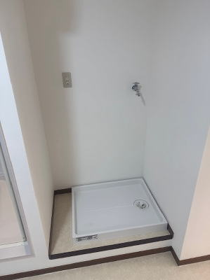 杉並区高円寺南３丁目のマンション【設備】洗濯機置場