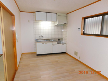 エステートピア　ムラカミ【居間・リビング】