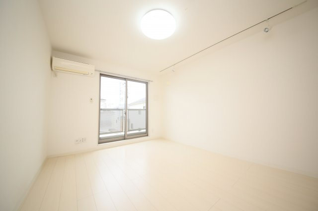 タピーロ【洋室】洋室（2）