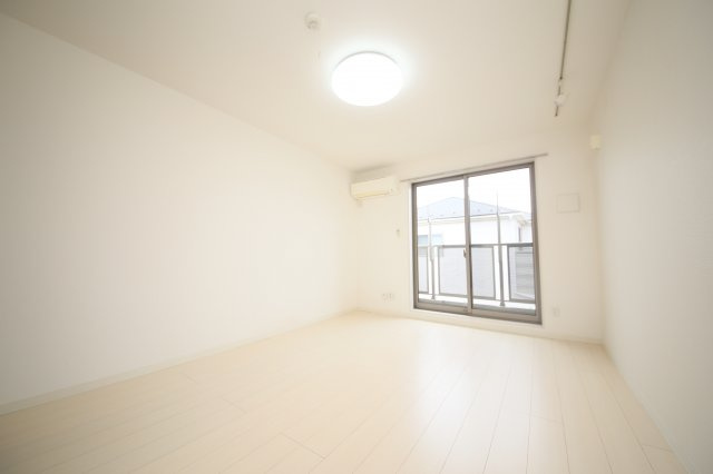 タピーロ【洋室】洋室（1）