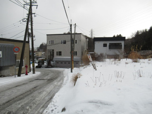 小樽市長橋５丁目の売地【前面道路含む現地写真】