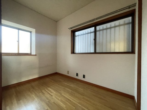 清須市土器野北中野　中古戸建【洋室】