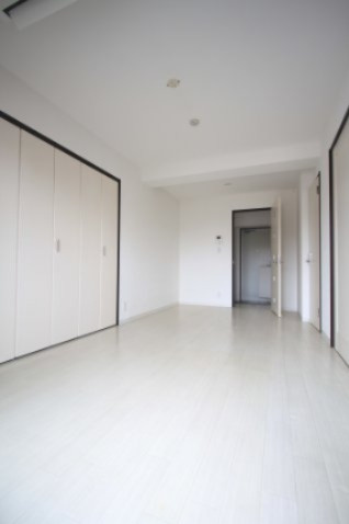 キアーログランデ【居間・リビング】