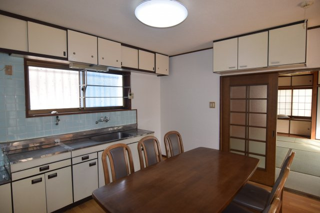 勝川貸家【居間・リビング】