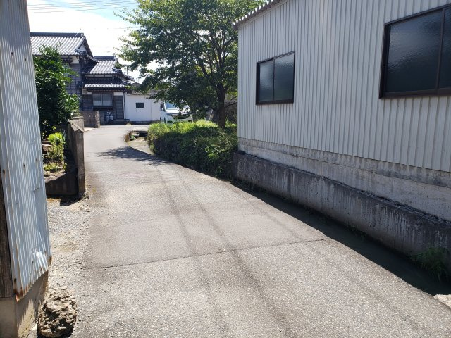 鳥取市東今在家古民家【前面道路含む現地写真】