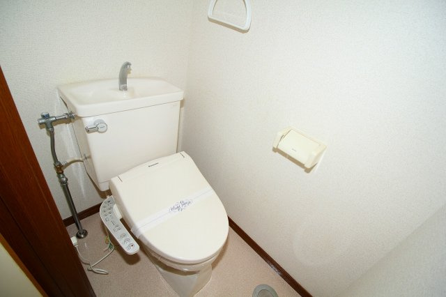 グランデージ【トイレ】温水洗浄便座付きトイレ