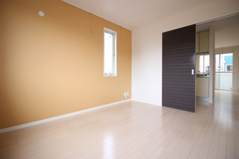 ラーク松代【洋室】きれいな洋室です