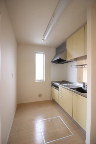 ラーク松代【キッチン】キッチンでお料理をお楽しみください