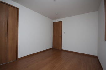 ポプラ・Ⅱ【洋室】1階洋室（1）