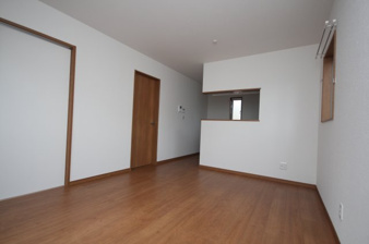 ポプラ・Ⅱ【居間・リビング】2階LDK