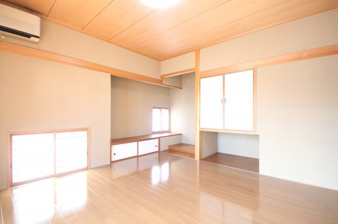 桶川泉2丁目戸建【内装】1階　洋室（4）