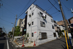 洋室が10帖・バストイレ別マンション！下総中山駅まで徒歩10分！の画像