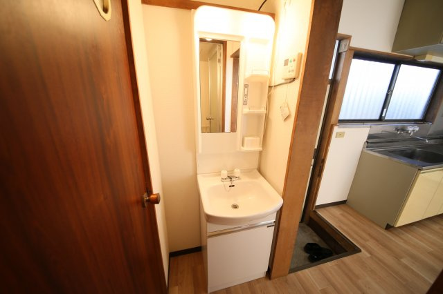 コーポローゼン【洗面所】洗面台