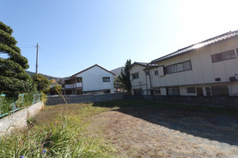 甲府市大手3丁目　売地【前面道路含む現地写真】