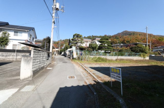 甲府市大手3丁目　売地【前面道路含む現地写真】