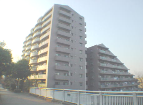 収益物件 トランクルール＆店舗【外観】マンション全体