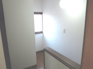 高林テラスハウス【内装】明るい室内です