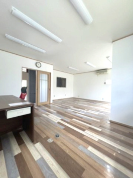 春日井市上田楽貸事務所【内装】