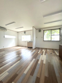 春日井市上田楽貸事務所【内装】