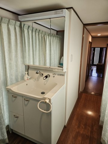 鳥取市面影２丁目中古戸建て【独立洗面台】