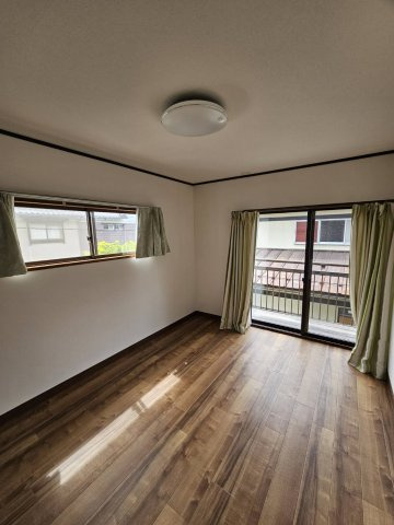 鳥取市面影２丁目中古戸建て【洋室】