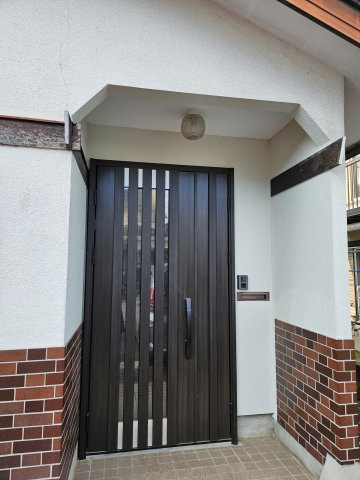 鳥取市面影２丁目中古戸建て【玄関】