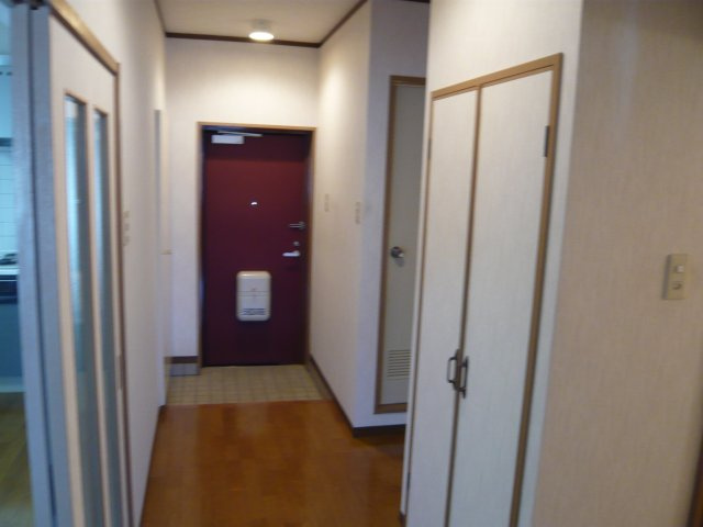 フィオーリ朝日町【玄関】