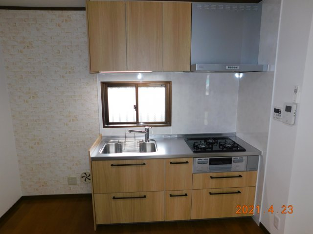 フィオーリ朝日町【キッチン】