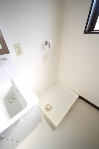 KMビル【洗面所】