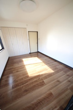 KMビル【洋室】