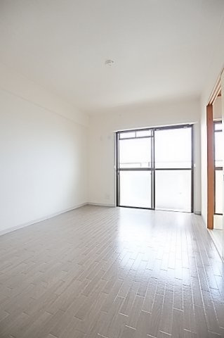 スターライトＭ【洋室】