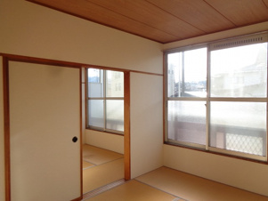 岡谷市山下町１丁目のアパート【和室】和室6帖　西側　