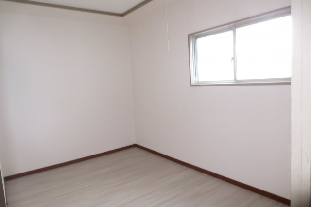 末次アパート【洋室】