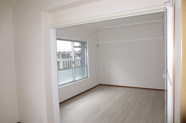 末次アパート【洋室】