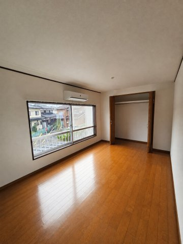 鳥取市浜坂東１丁目中古戸建て【洋室】