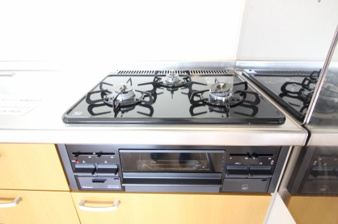 ディアコートつくば【キッチン】３口コンロつき