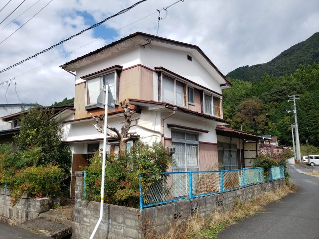 八頭郡智頭町中古戸建【外観】