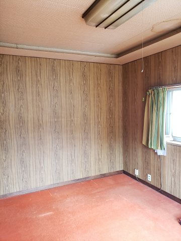 八頭郡智頭町中古戸建【洋室】