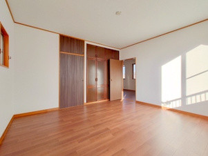 三愛ビル【洋室】