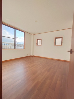 三愛ビル【洋室】