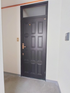 三愛ビル【玄関】