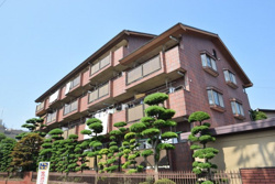 敷地内駐車場完備！原木中山駅まで徒歩7分！の画像