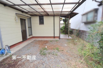 西脇市野村町の中古一戸建【駐車場】
