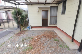 西脇市野村町の中古一戸建【駐車場】
