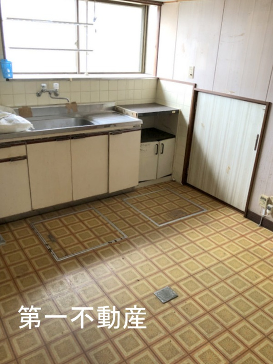 西脇市野村町の中古一戸建【キッチン】